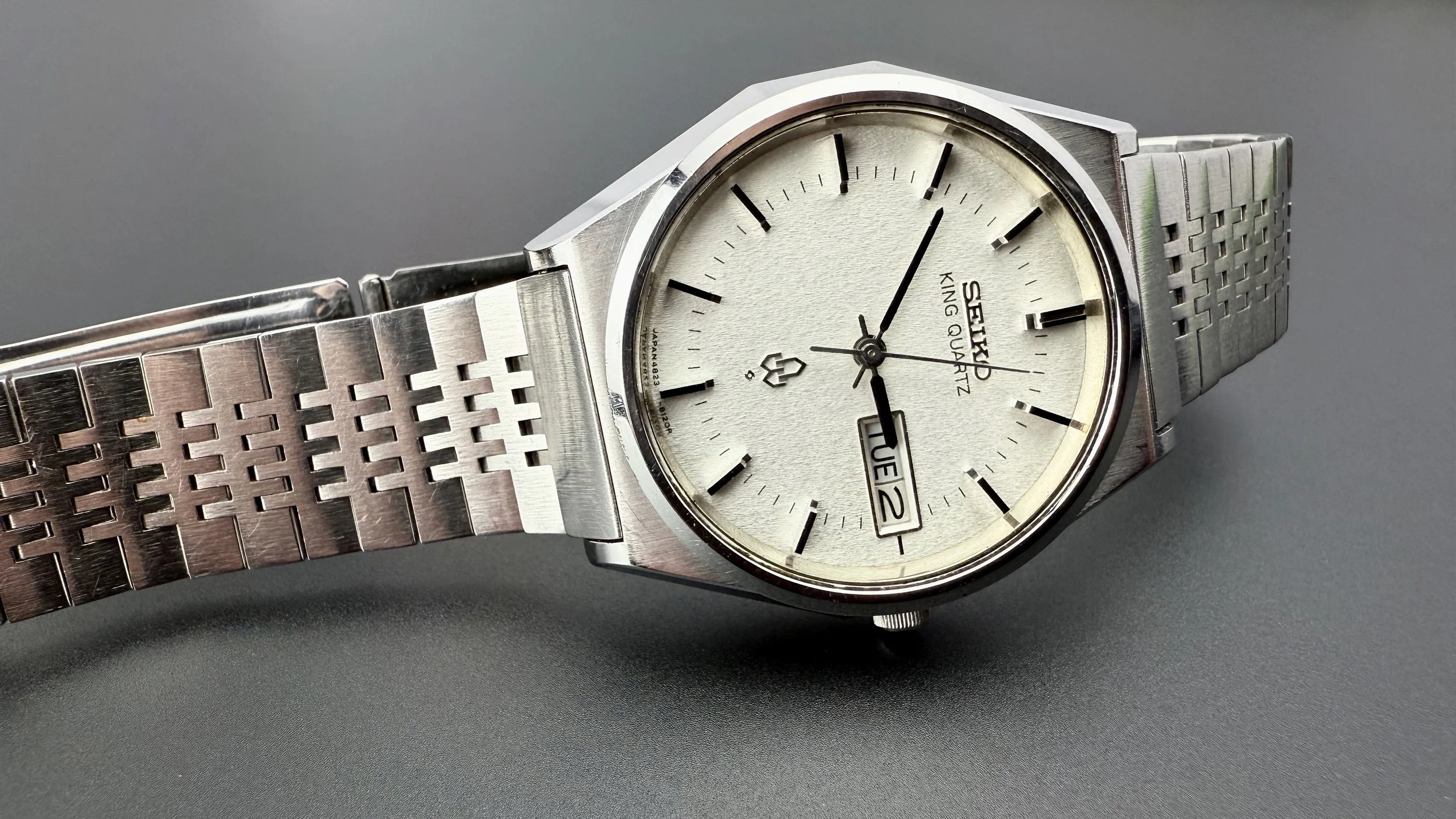 King Quartz 4823-8120 — VintageSeikos.NL